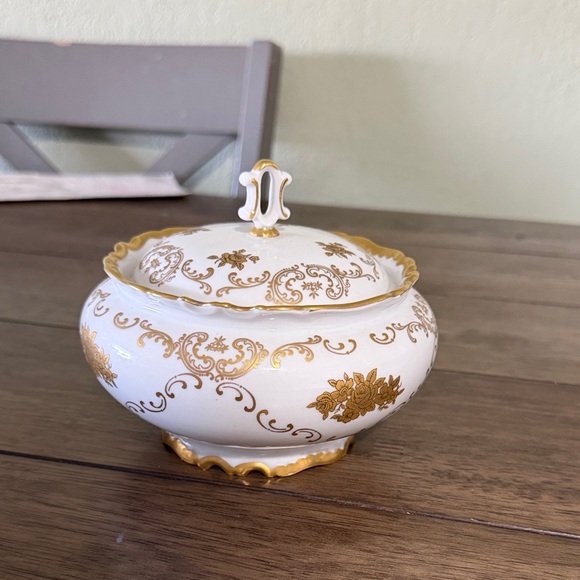 Reichenbach Other - EReichenbach Fine China Covered Candy Dish Gold Floral Germany 5”